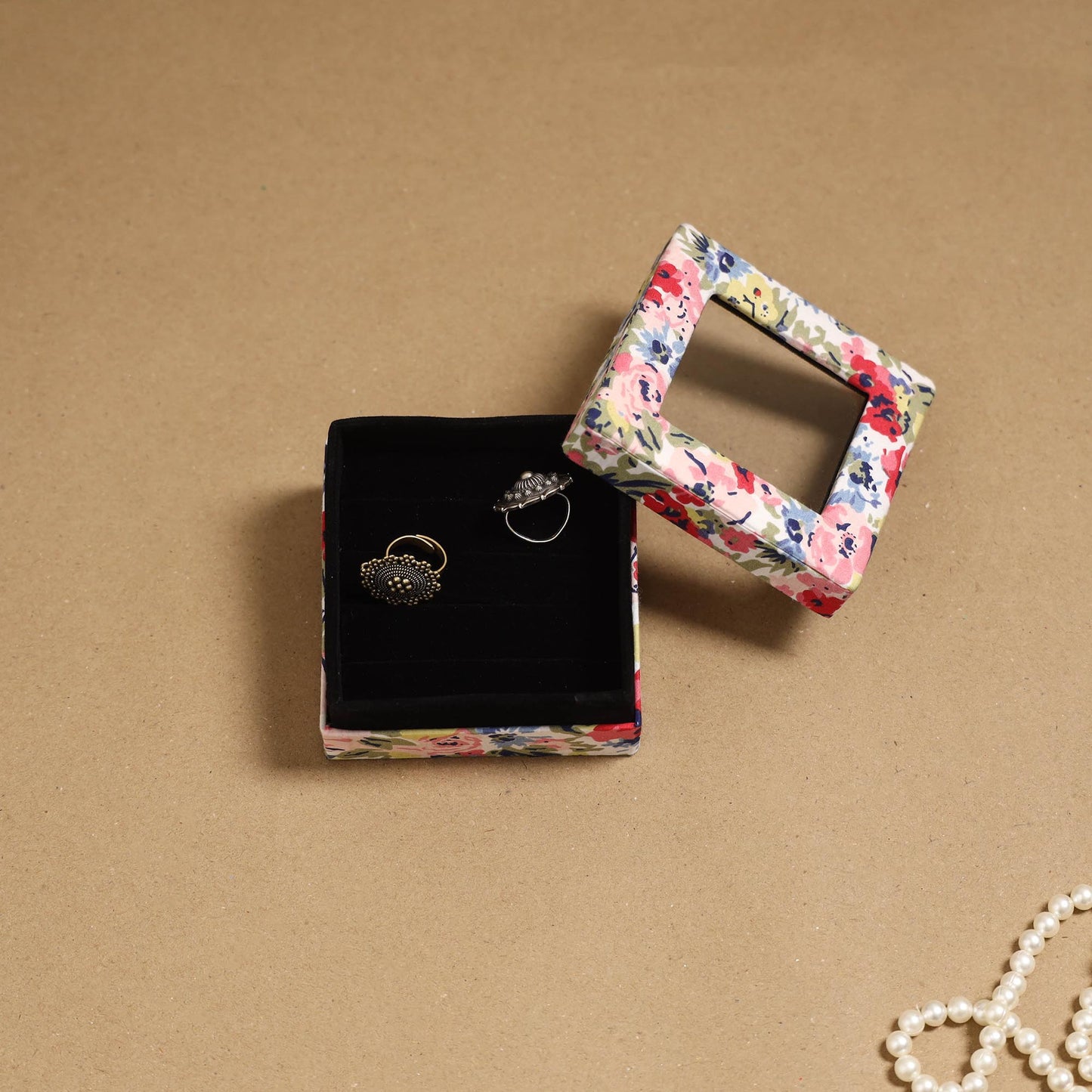 Handcrafted printed fabric ring/earring box 51