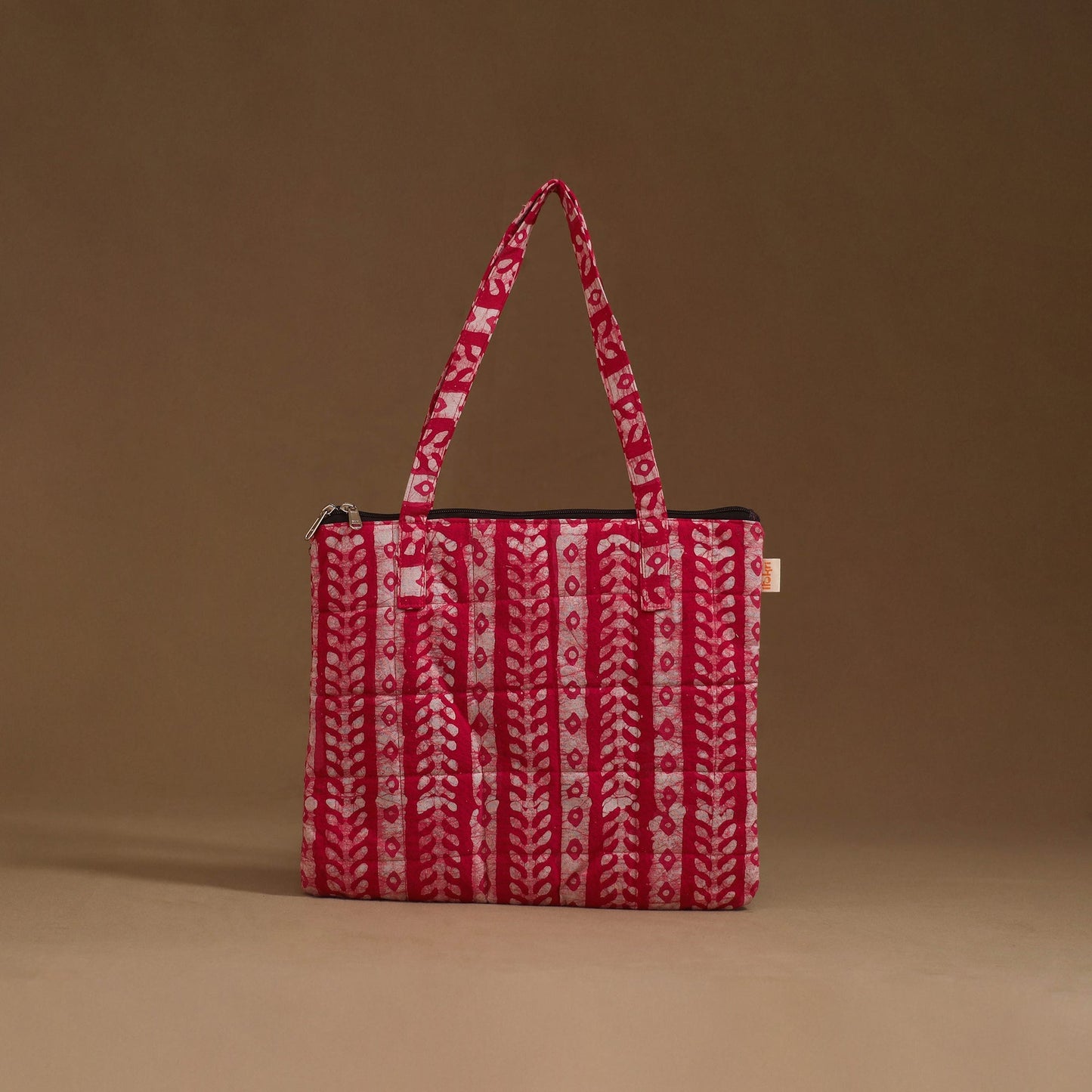 Handcrafted quilted handbag 21