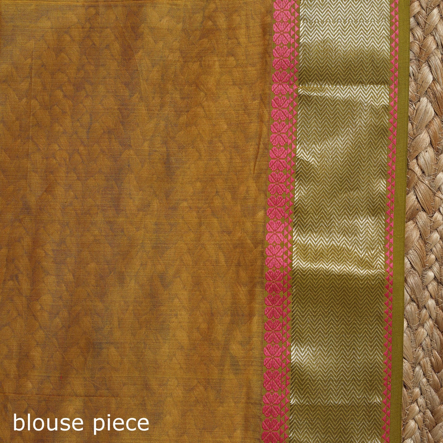 Pink - handloom buti maheshwari saree with thread zari