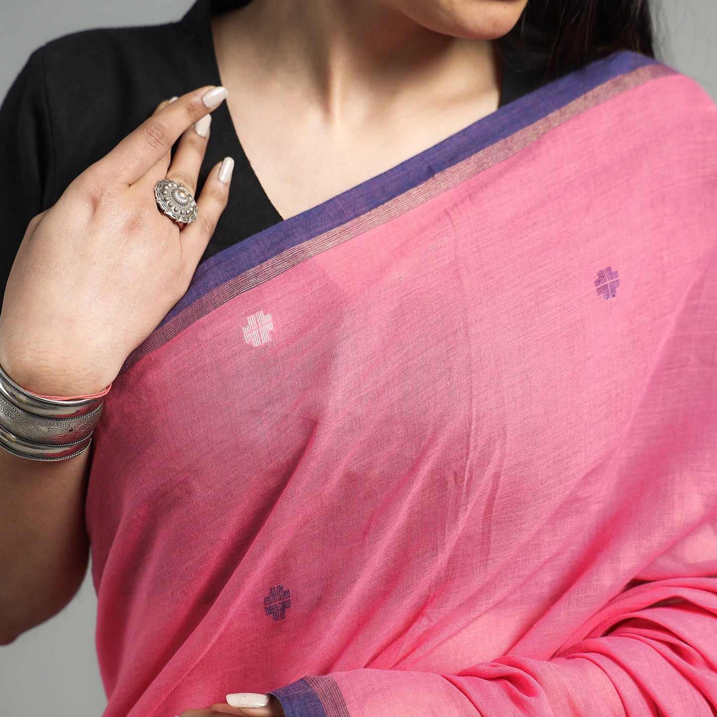 Handloom Cotton Phulia Jamdani Saree with Tassels