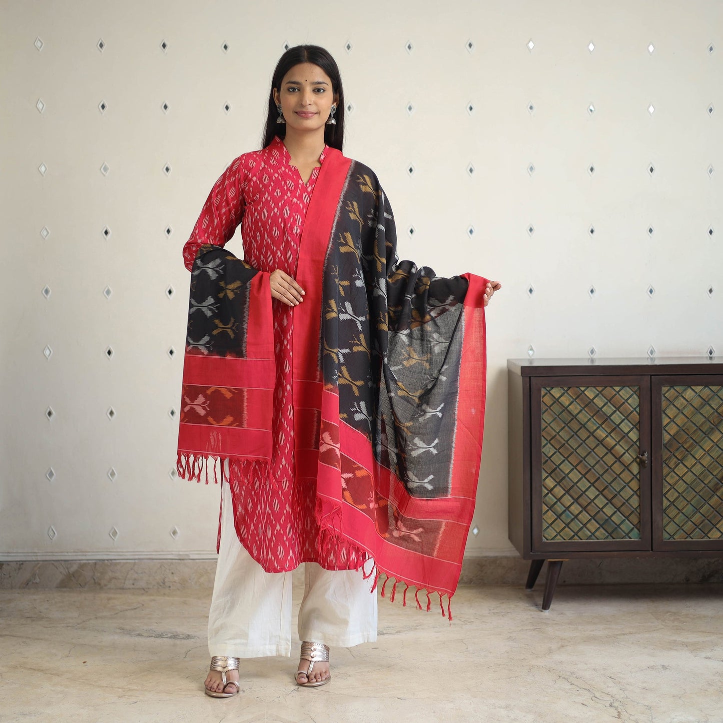 Pink Handloom Cotton Pochampally Ikat Kurta Set (Set of 3)