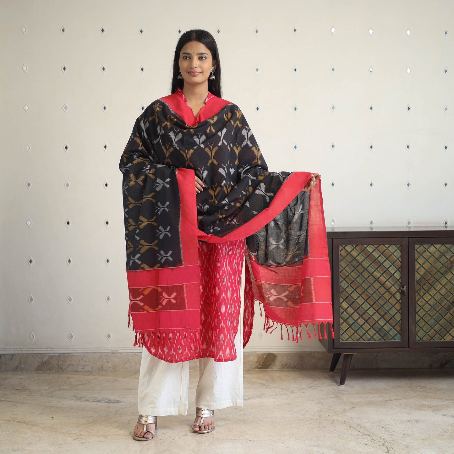 Pink Handloom Cotton Pochampally Ikat Kurta Set (Set of 3)