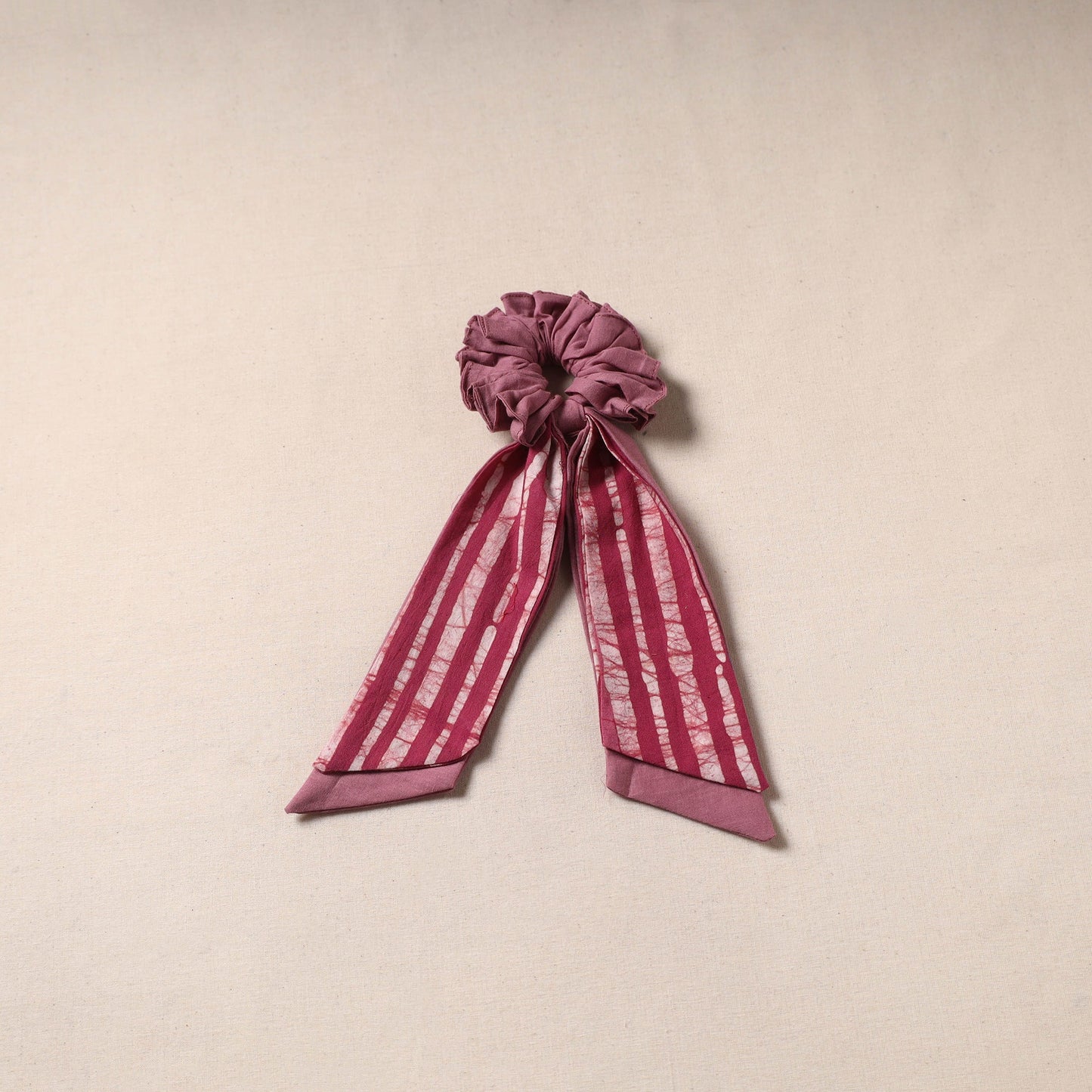 Handmade rubber band/scarf scrunchie 95 - handcrafted