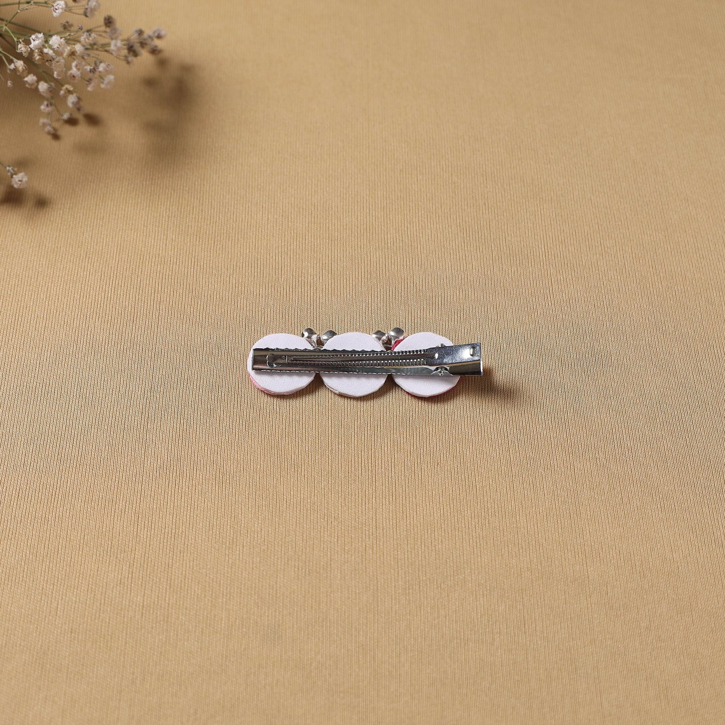 Handmade thread mirror work hair clip 08 - handcrafted