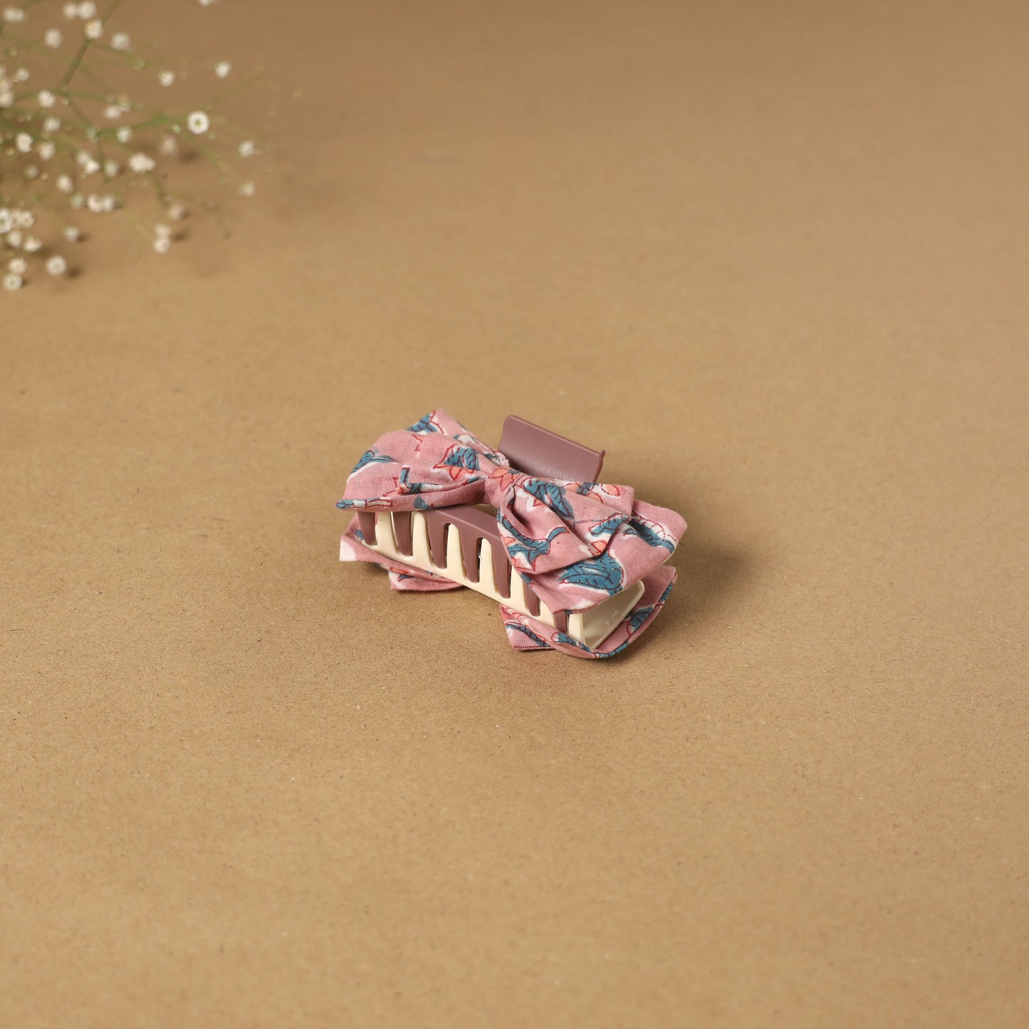 Pink - handmade women’s bow hair claw clip 01 - handcrafted
