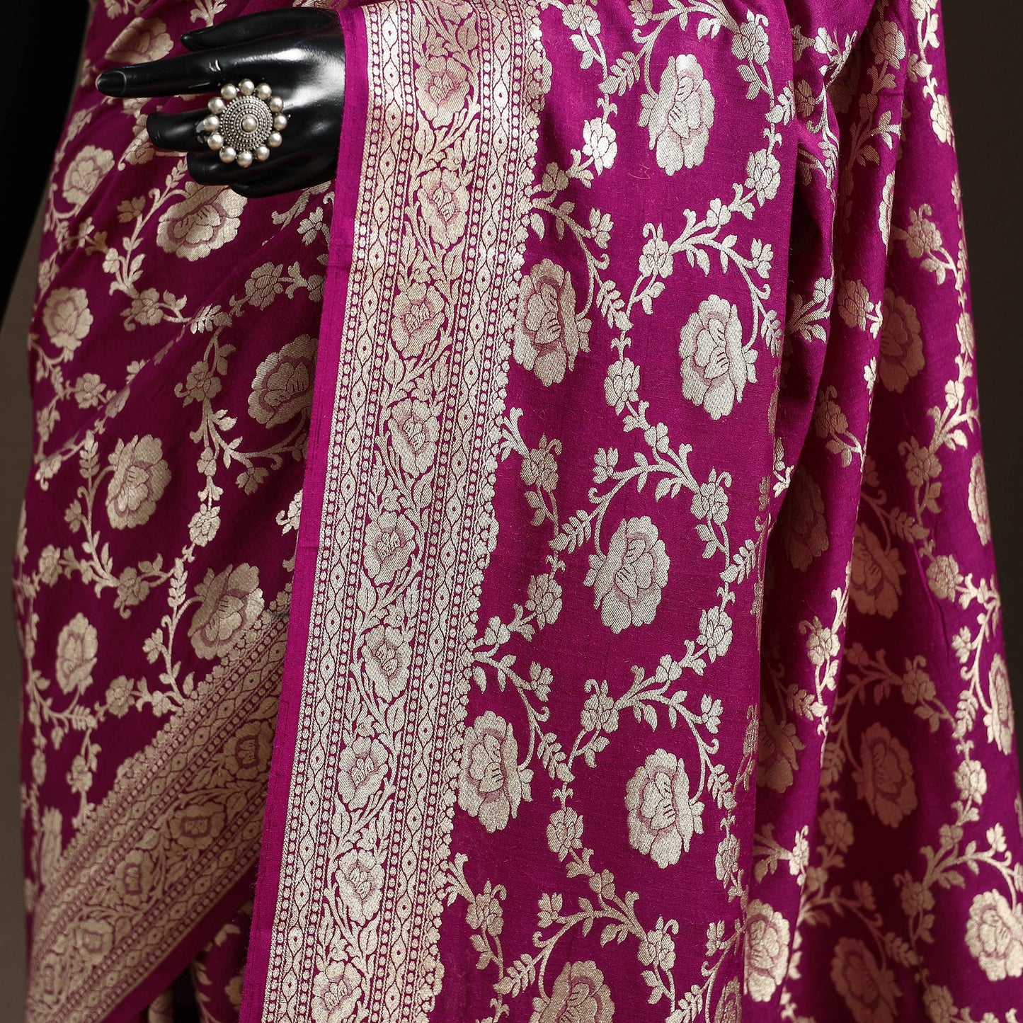 Handwoven zari jaal work mulberry x muga silk heavy