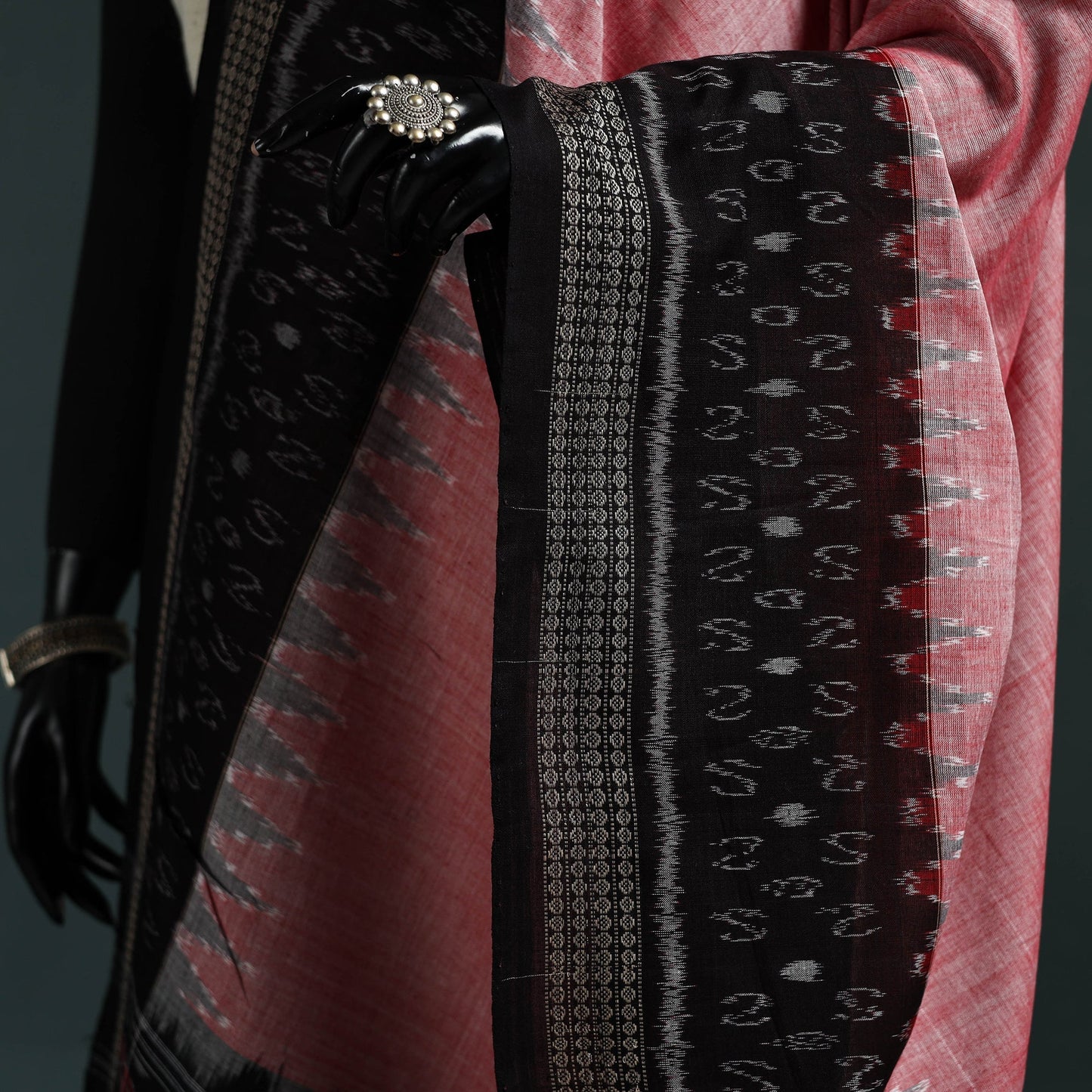 Ikat handloom cotton sambalpuri dupatta 08 - handcrafted