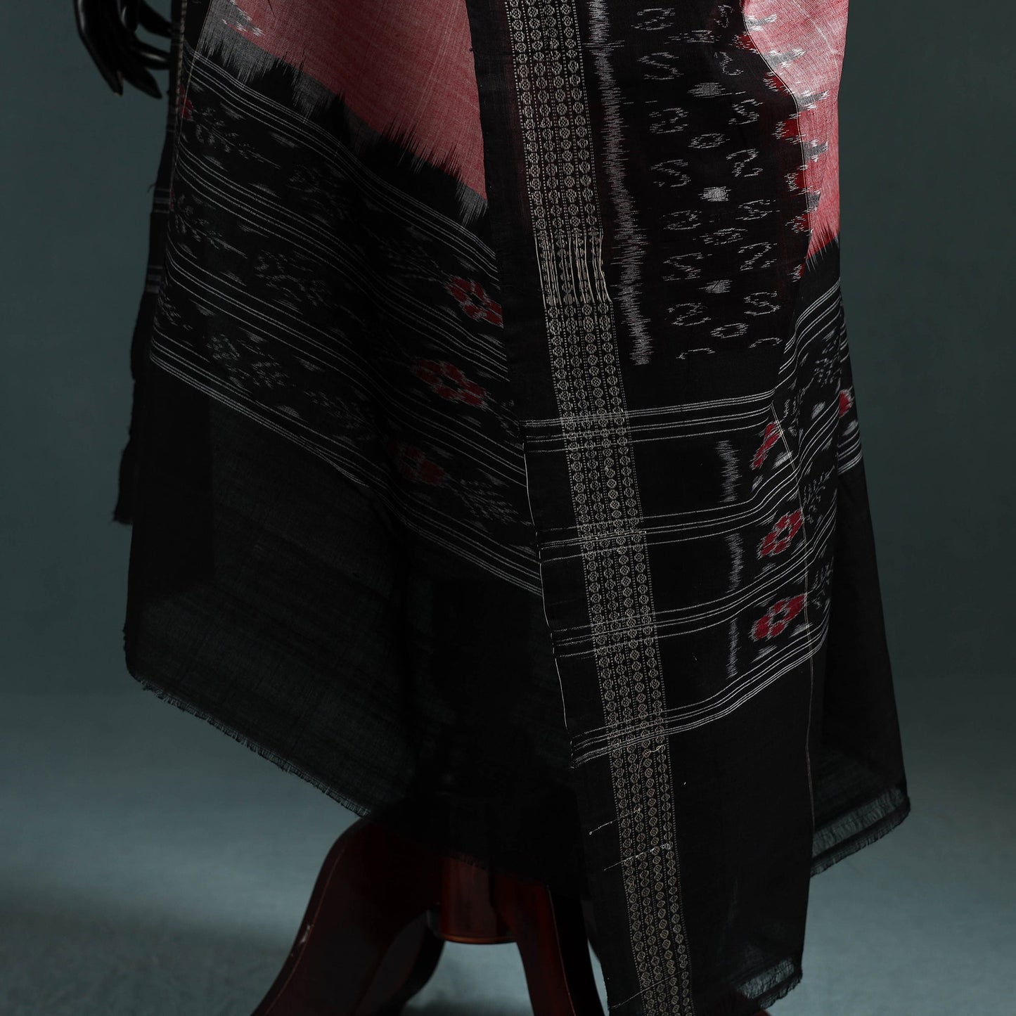 Ikat handloom cotton sambalpuri dupatta 08 - handcrafted