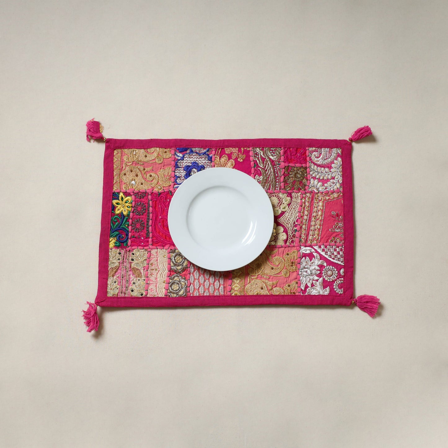 Khambadiya patchwork table mat (12 x 18 in) 16 - handcrafted