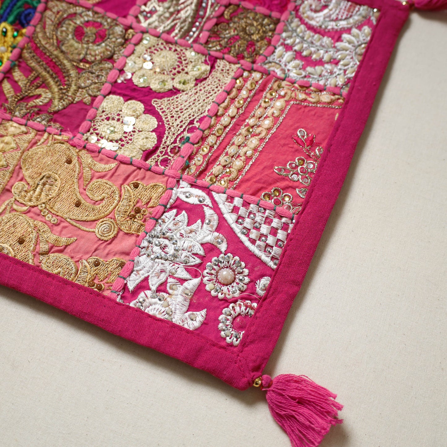 Khambadiya patchwork table mat (12 x 18 in) 16 - handcrafted