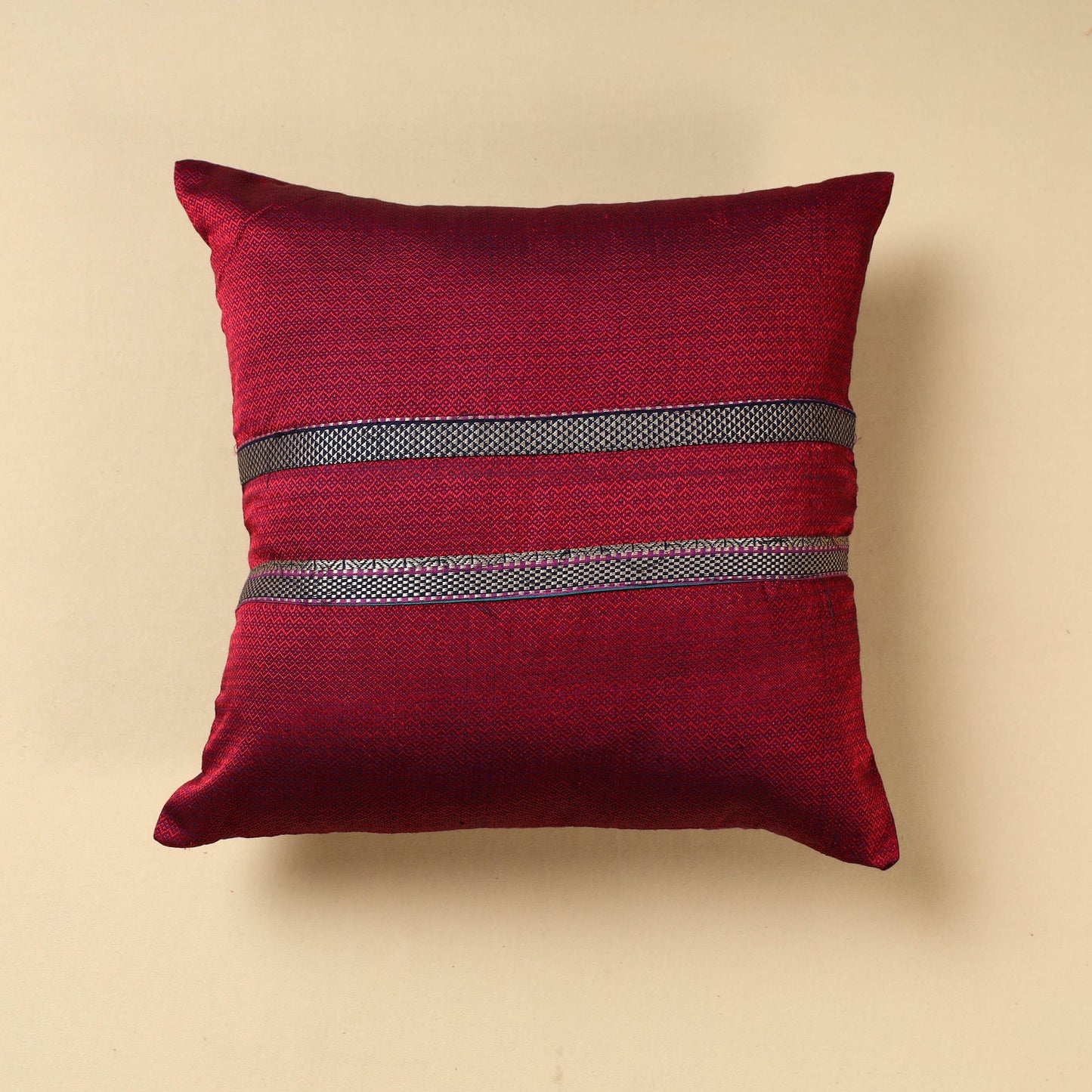 khun cushion cover