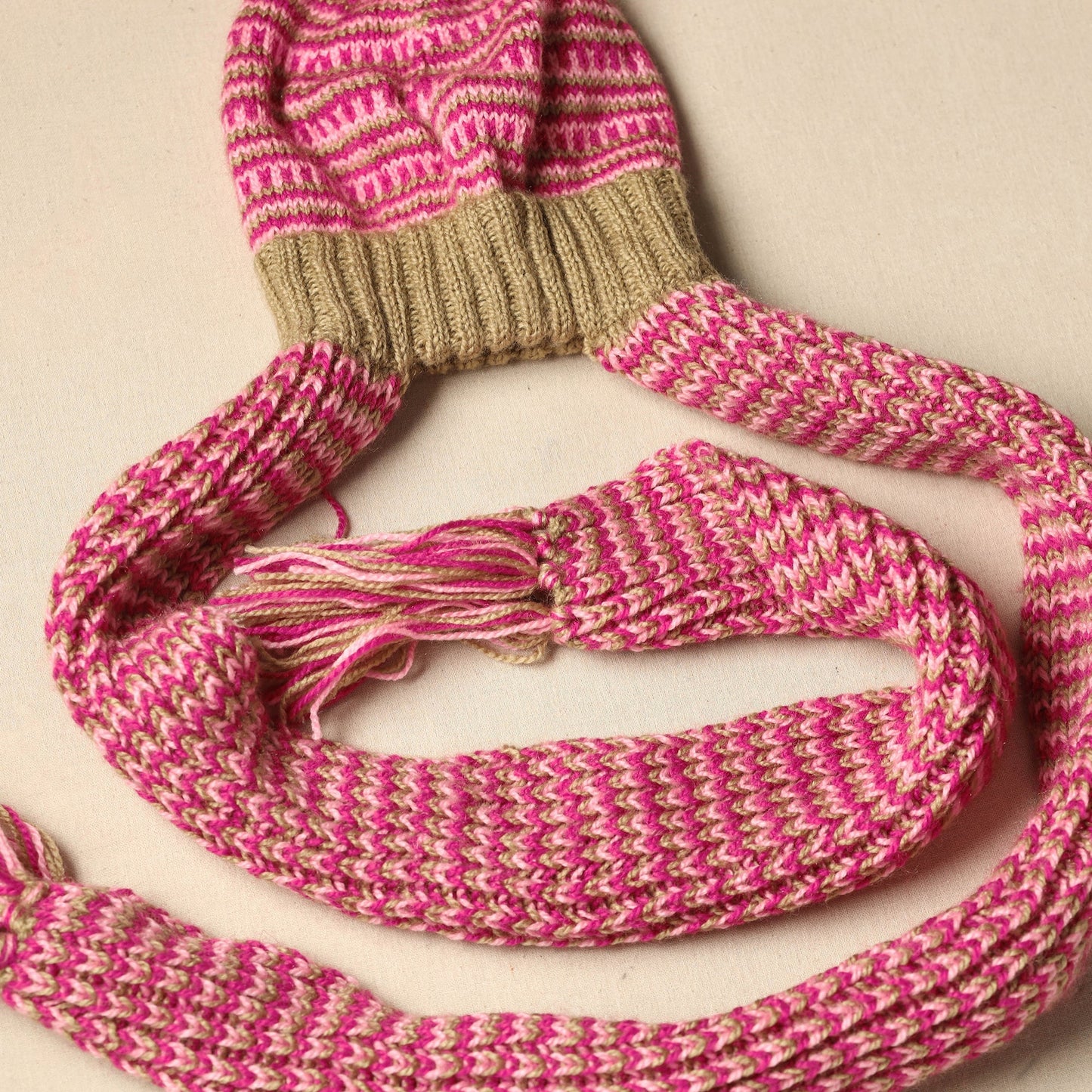 Kumaun Hand Knitted Muffler Cap Online in India