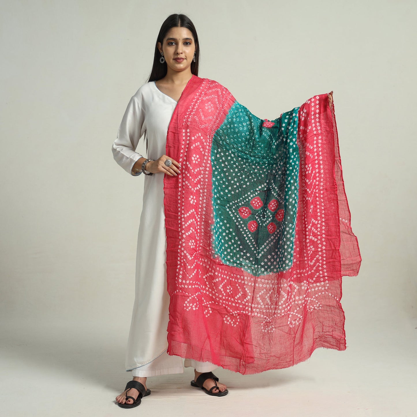 Pink Kutch Bandhani Tie-Dye Mul Cotton Dupatta