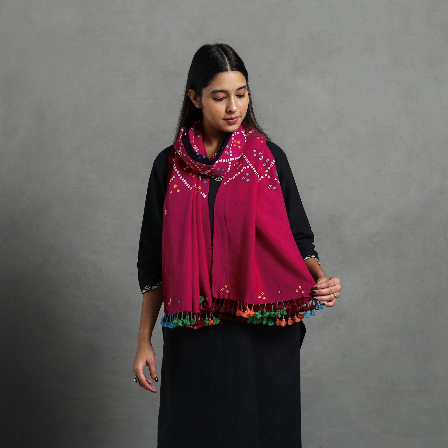 Pink Kutch Handwoven Merino Wool Bandhani Stole