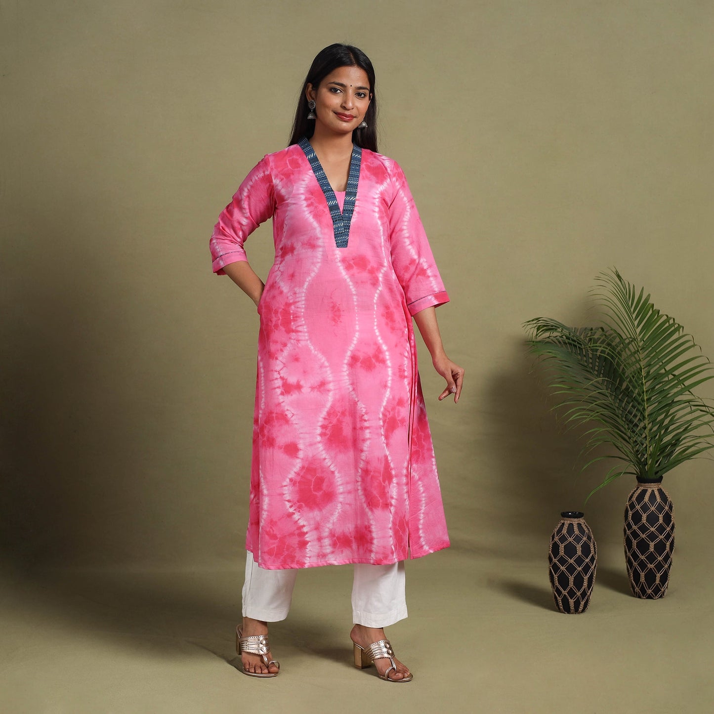 Pink A-Line Tie & Dye Cotton Shibori Kurta for Women