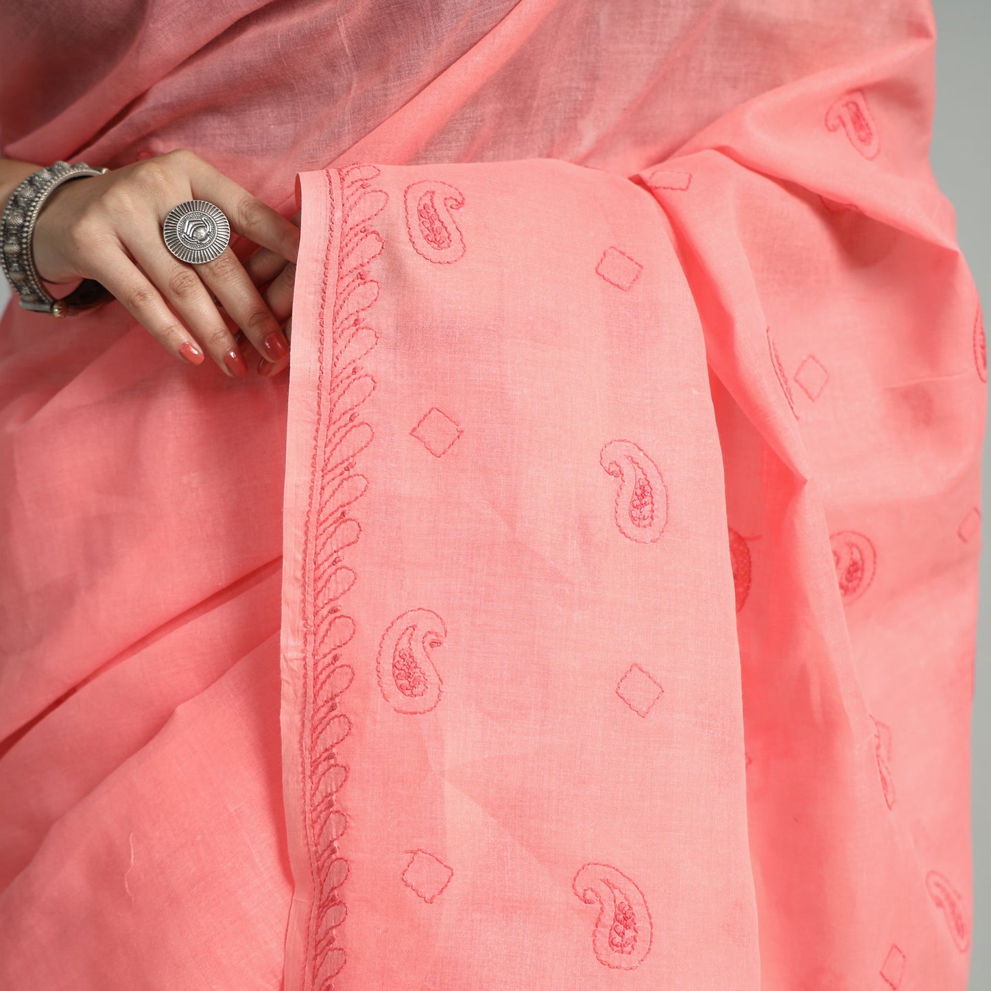 Lucknow Chikankari Hand Embroidery Terivoile Cotton Saree 11 Online at iTokri.com