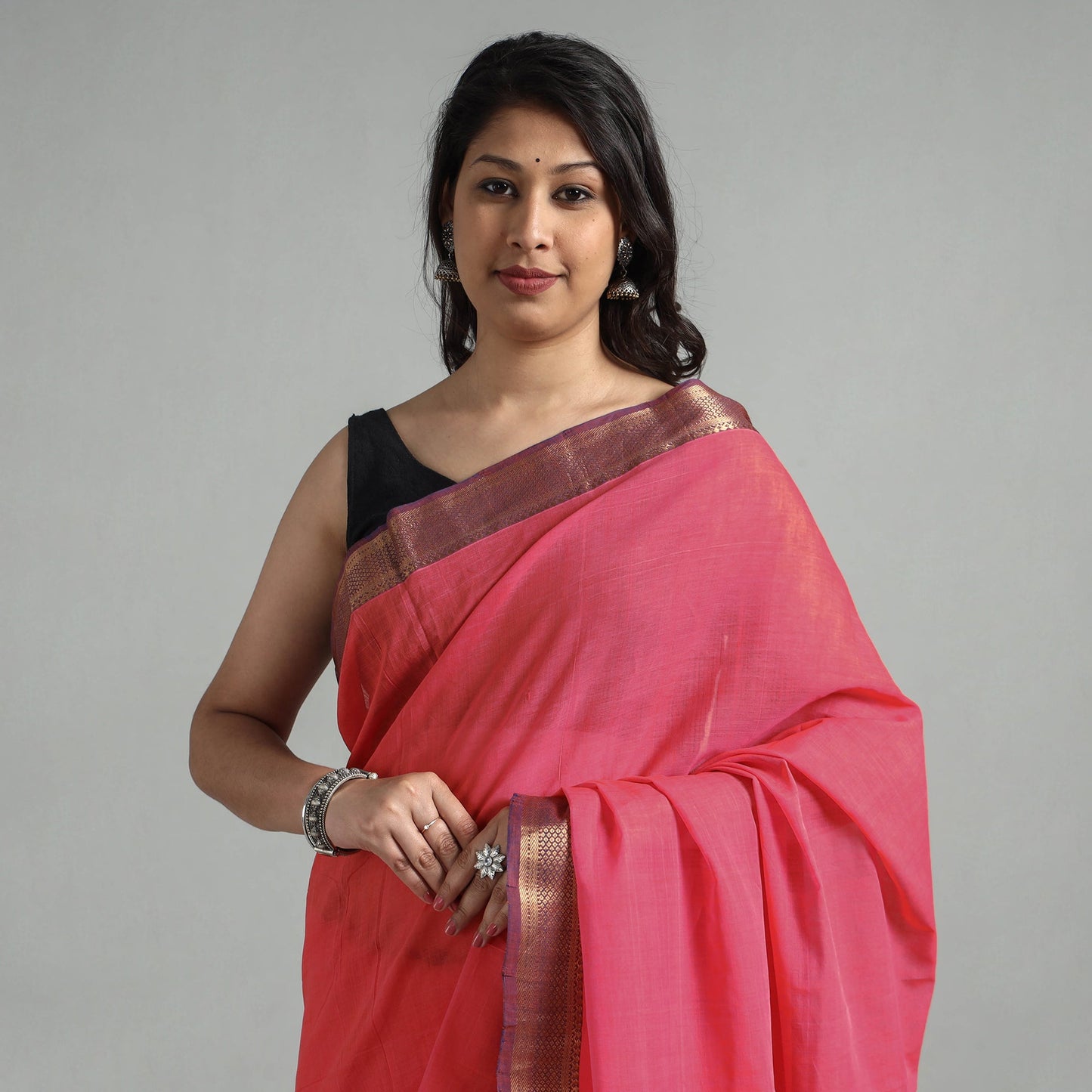 Buy Mangalagiri Handloom Cotton Saree with Zari Border Online at iTokri.com