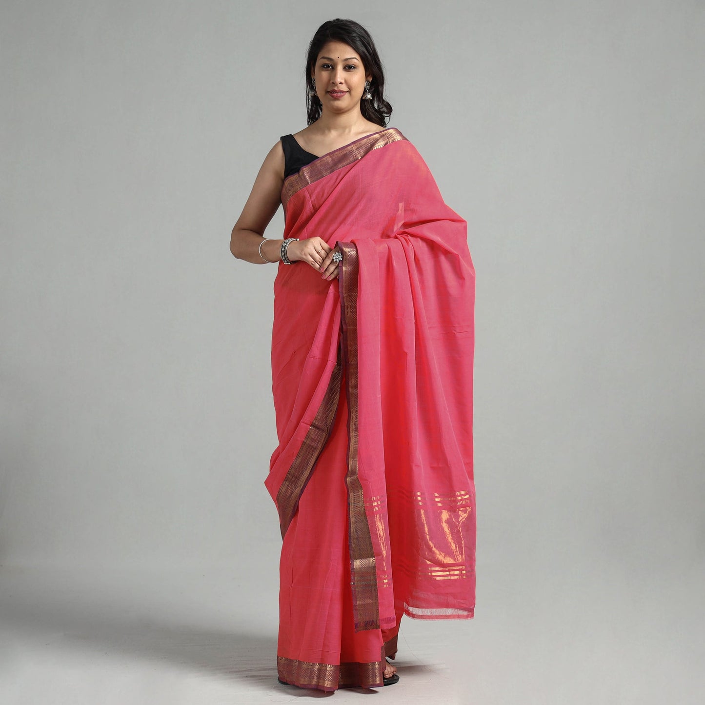 Buy Mangalagiri Handloom Cotton Saree with Zari Border Online at iTokri.com