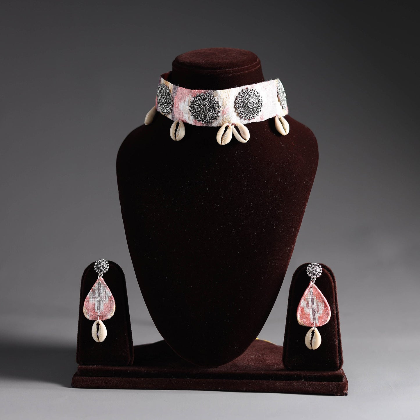 Buy Handcrafted GS Fabart Choker Necklace | Artisanal Jewelry