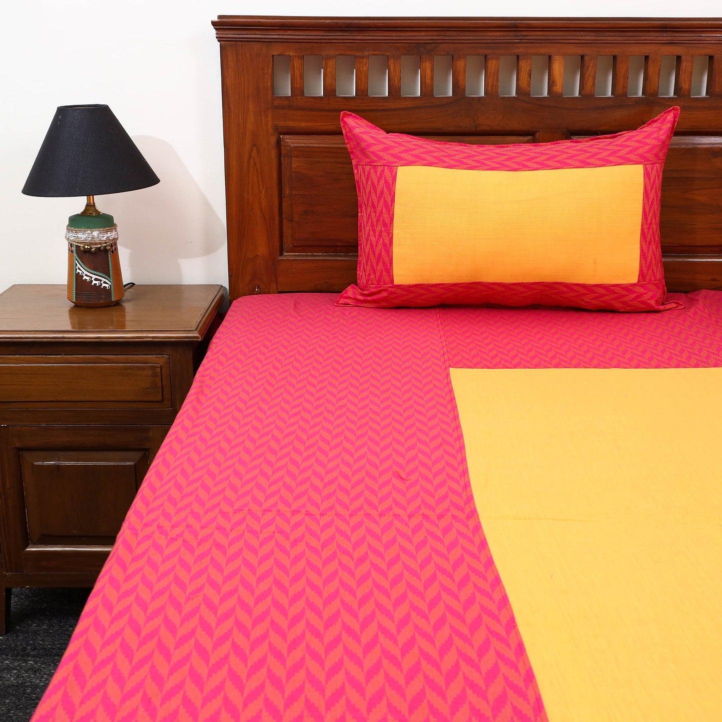 Pink Patchwork Cotton Double Jacquard Bed Sheet Set