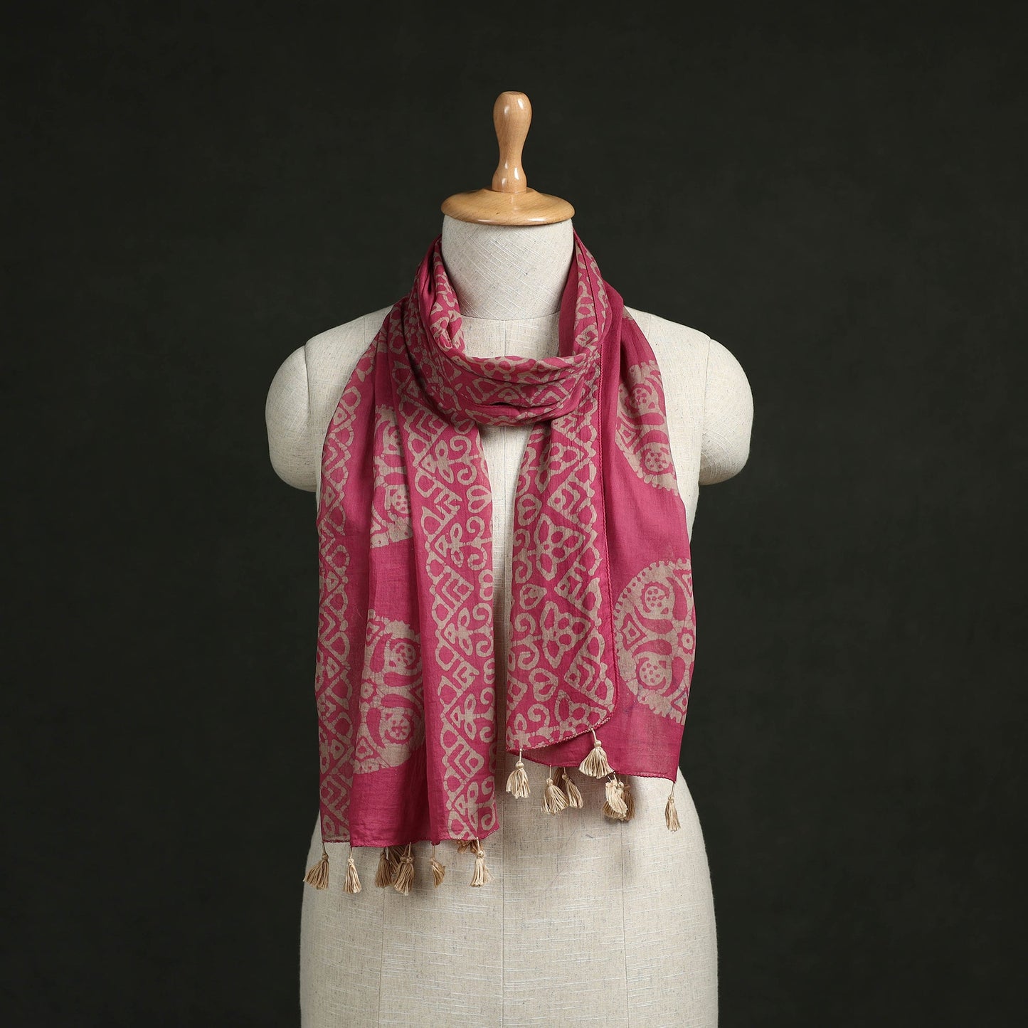 Pure mul cotton kutch hand block batik print stole