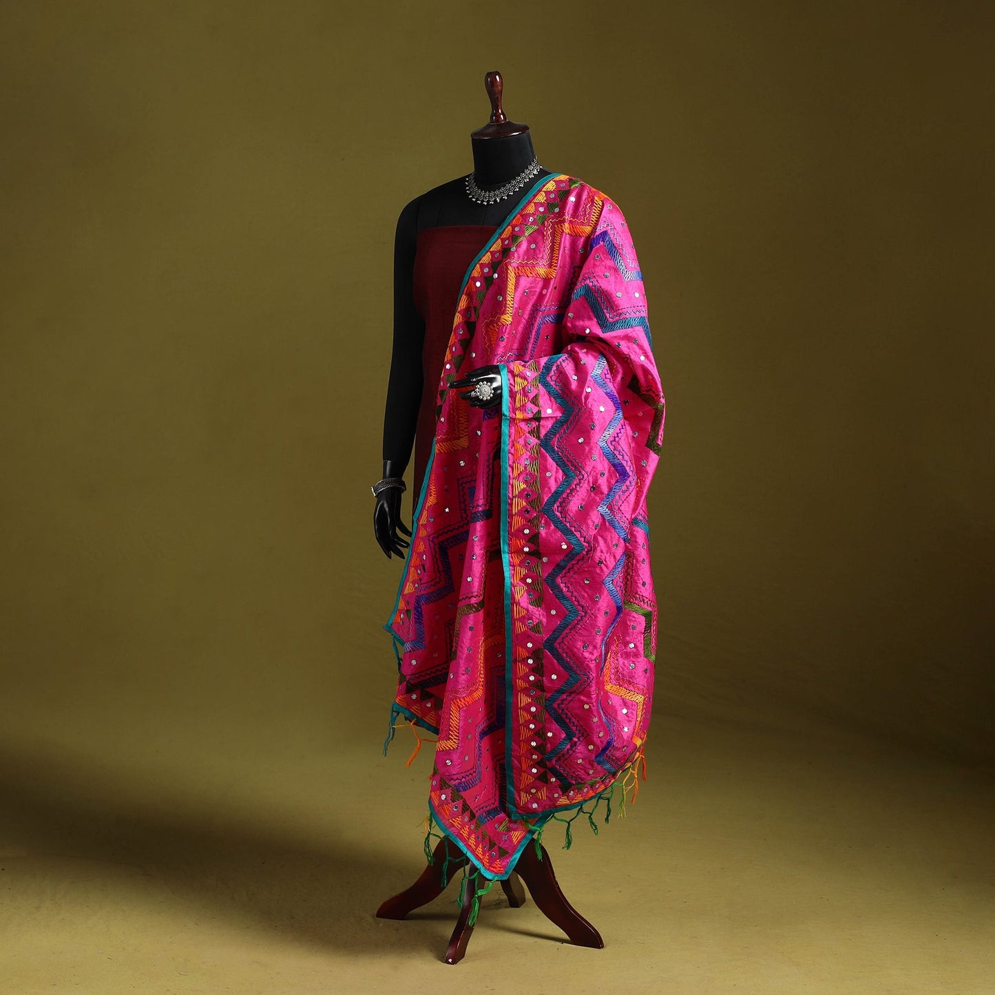 Ranihati chanderi silk zig zag hand embroidery dupatta 31