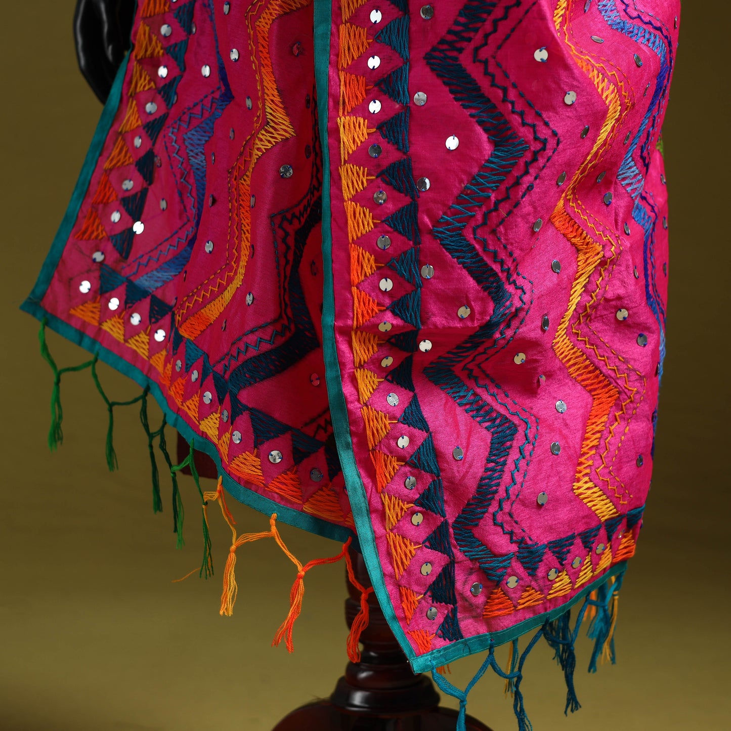 Ranihati chanderi silk zig zag hand embroidery dupatta 20