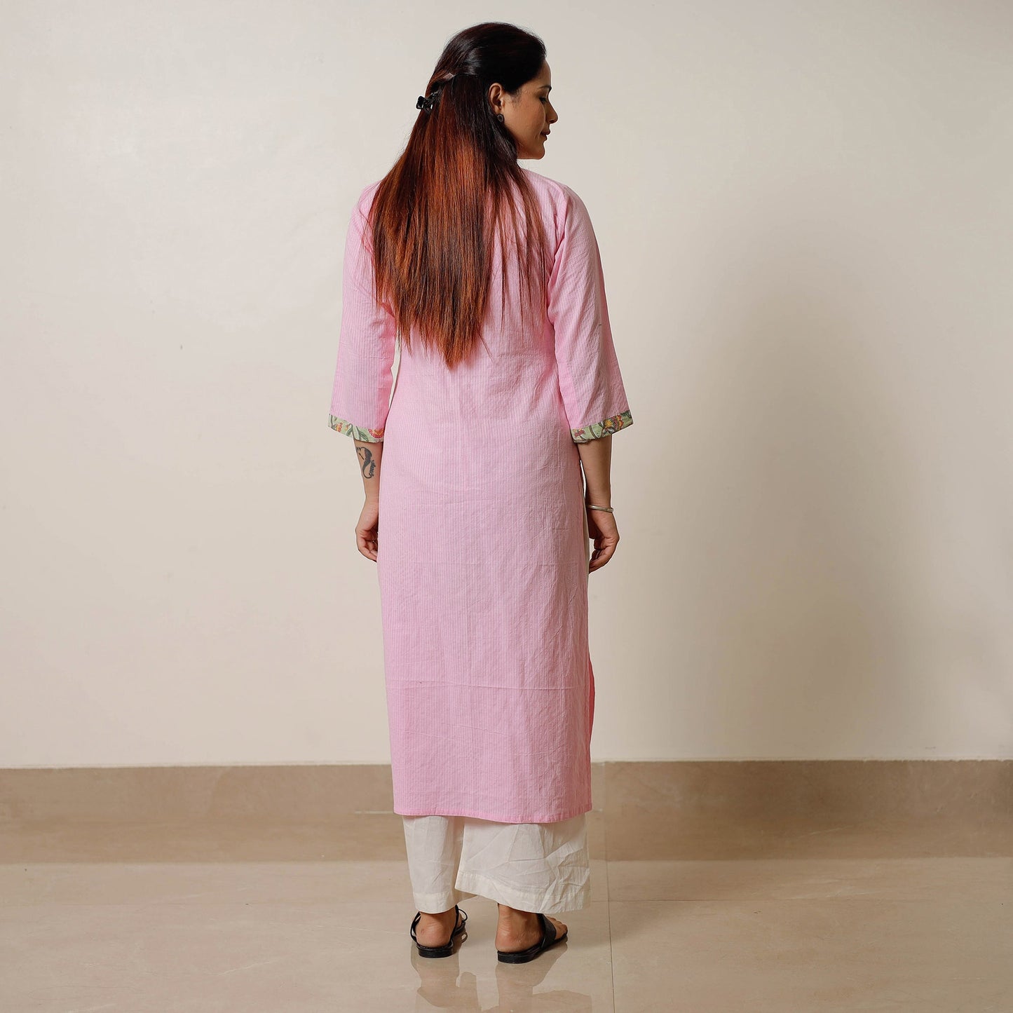 Buy Running Stitch Cotton Straight Kurta with Sanganeri Patchwork 01 Online at iTokri.com
