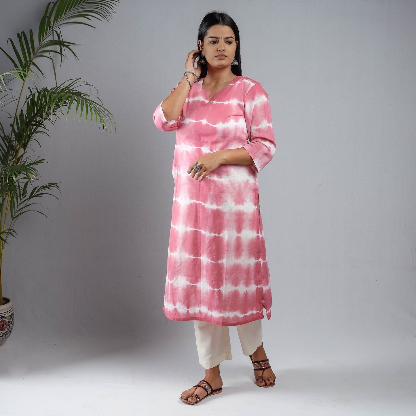 Pink & white shibori tie-dye mul cotton long kurta