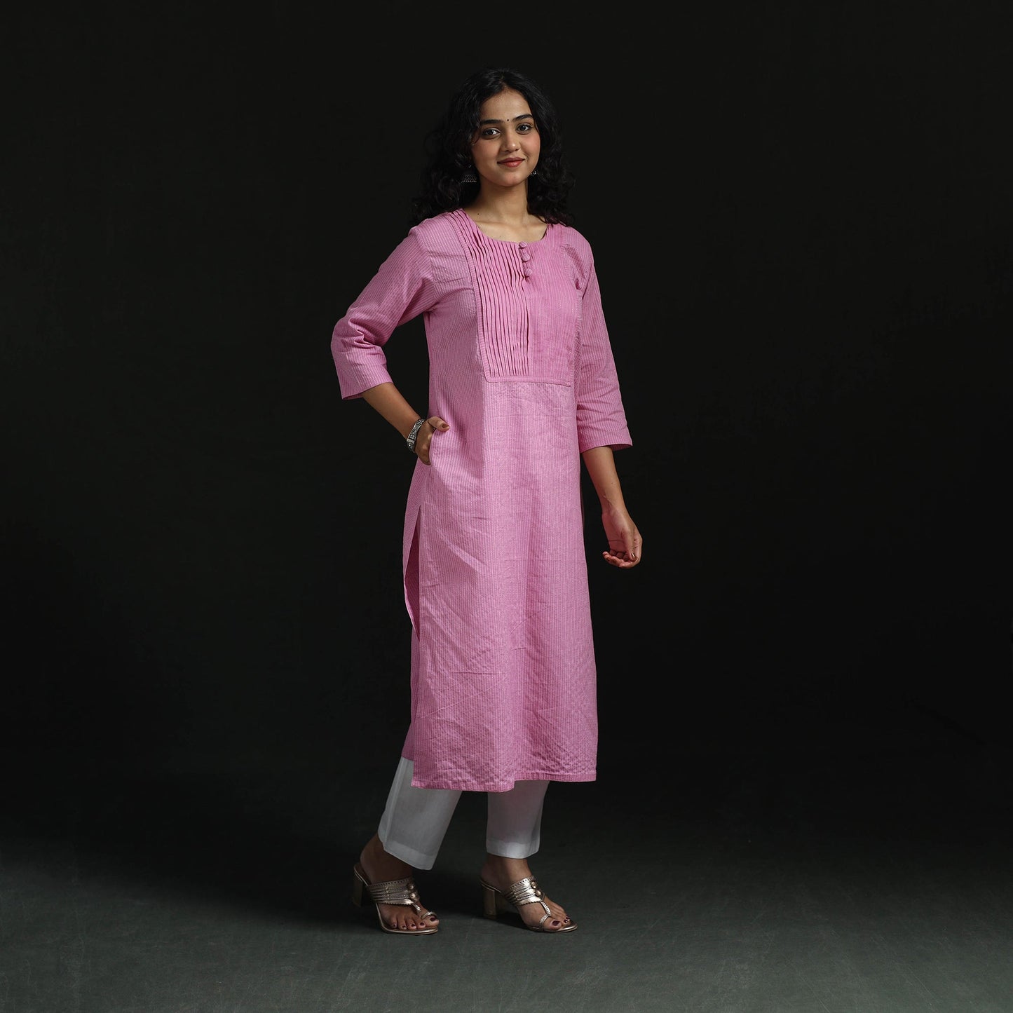 Plain running stitch pintuck straight cotton kurta