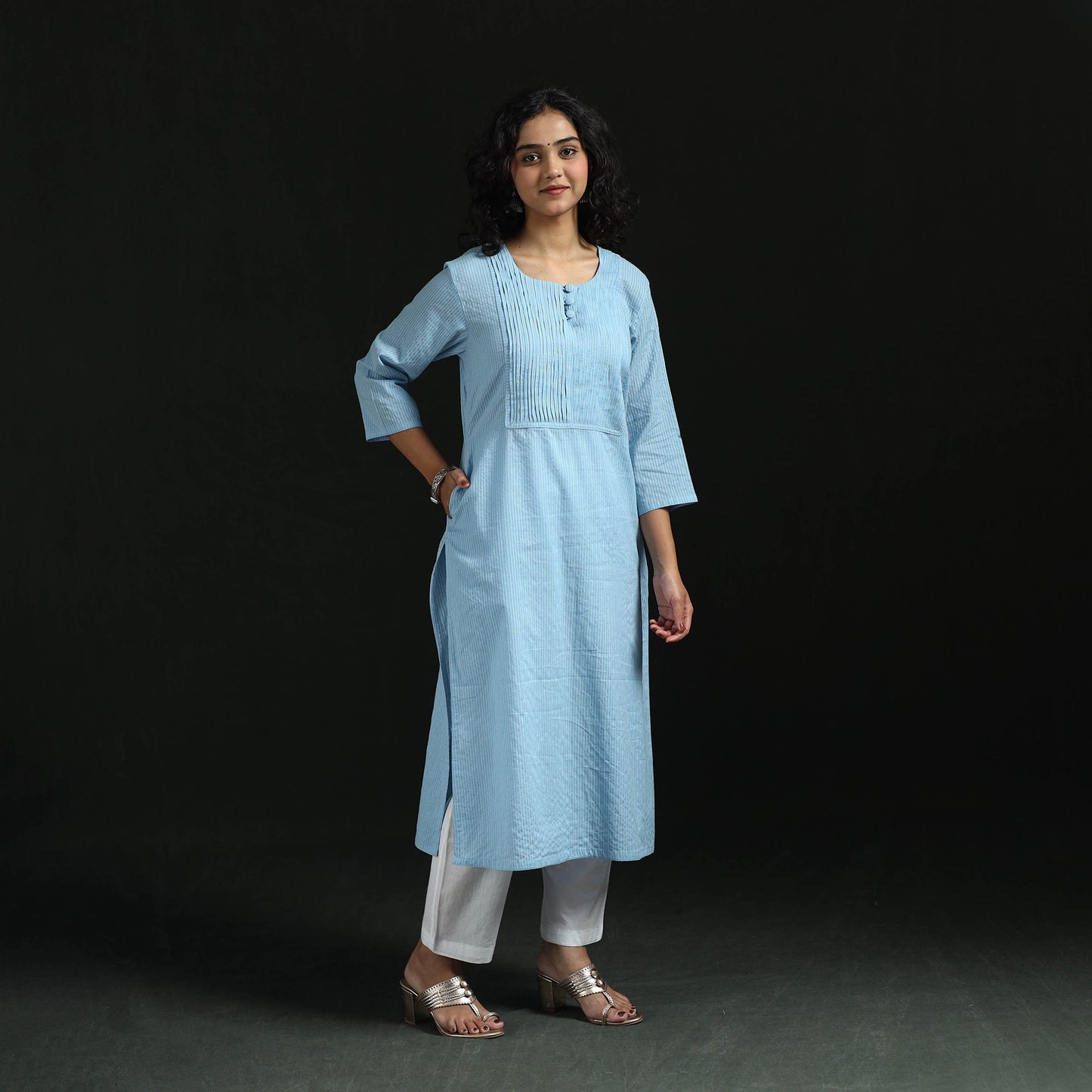 Plain running stitch pintuck straight cotton kurta