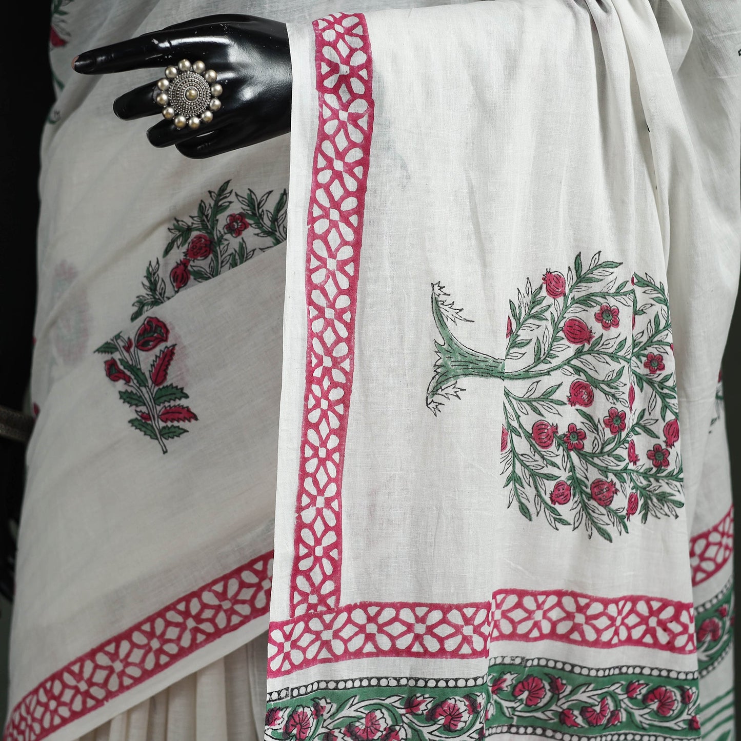 Pure mul cotton hand block sanganeri print saree 04