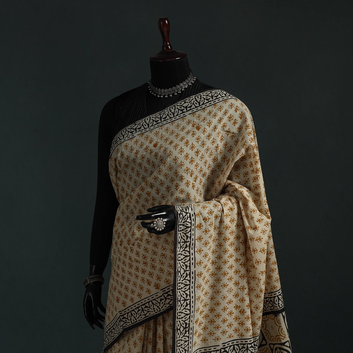 Pure mul cotton natural dyed hand block bagru print saree