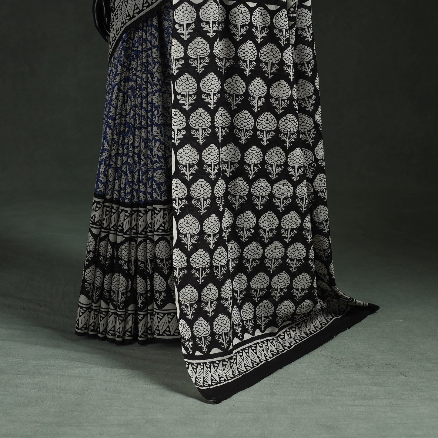 Pure mul cotton natural dyed hand block bagru print saree