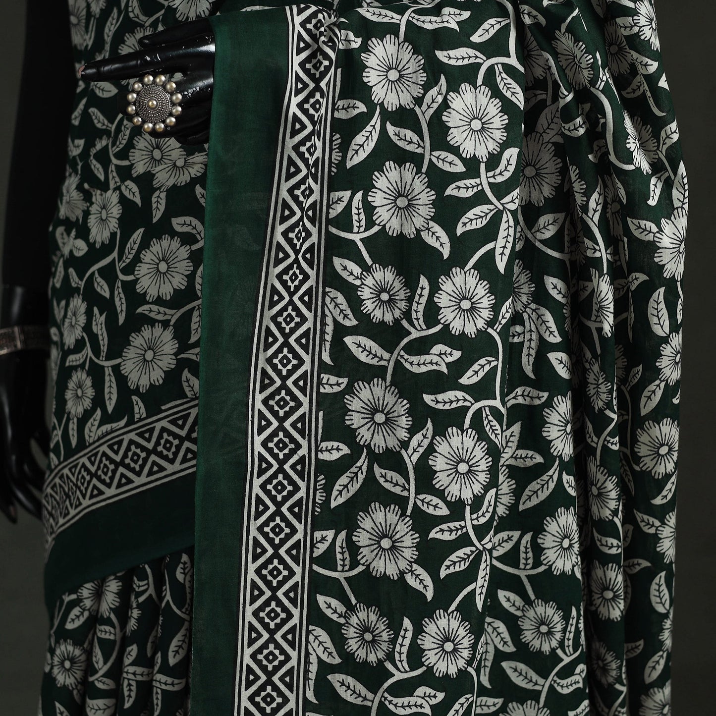 Pure mul cotton natural dyed hand block bagru print saree