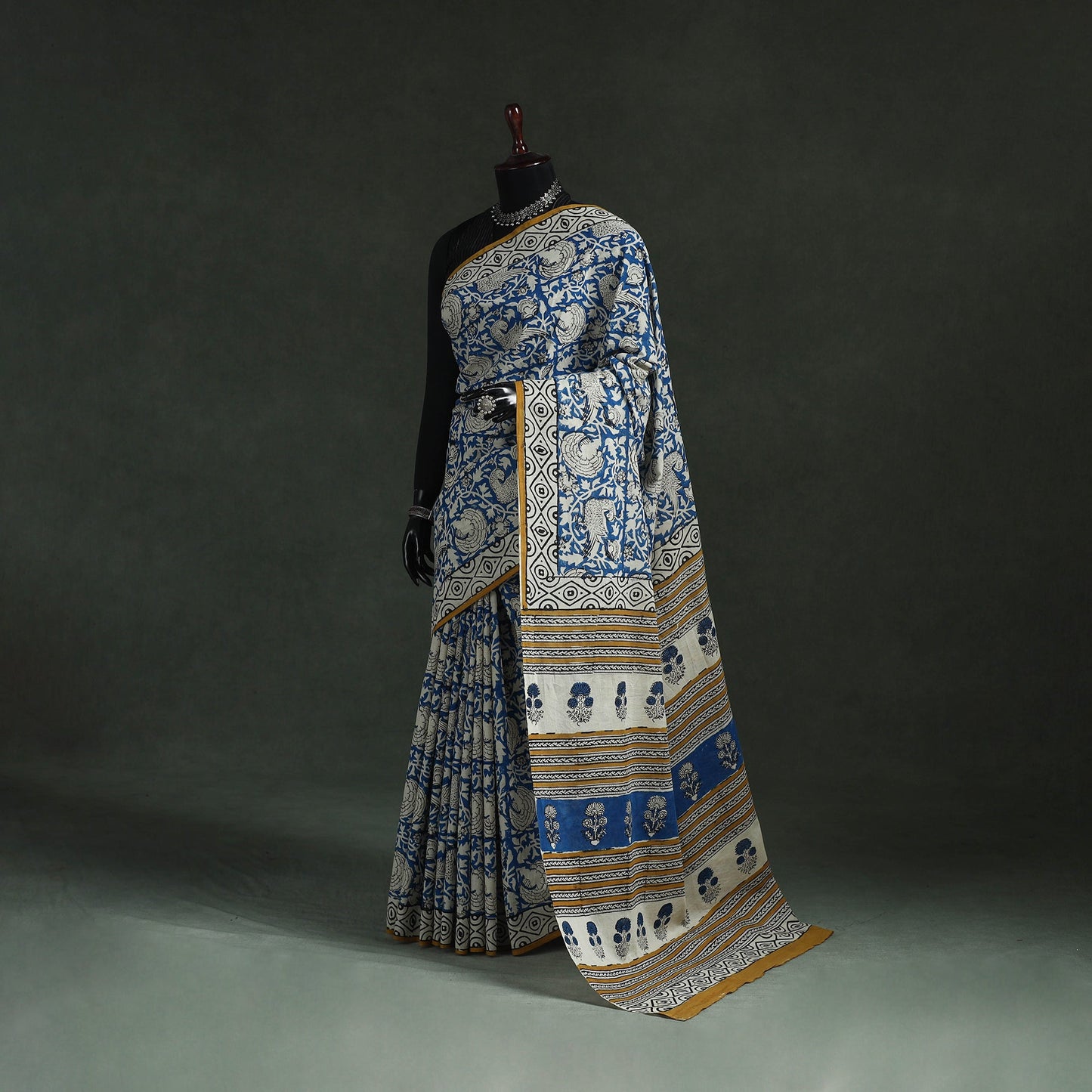 Pure mul cotton natural dyed hand block bagru print saree