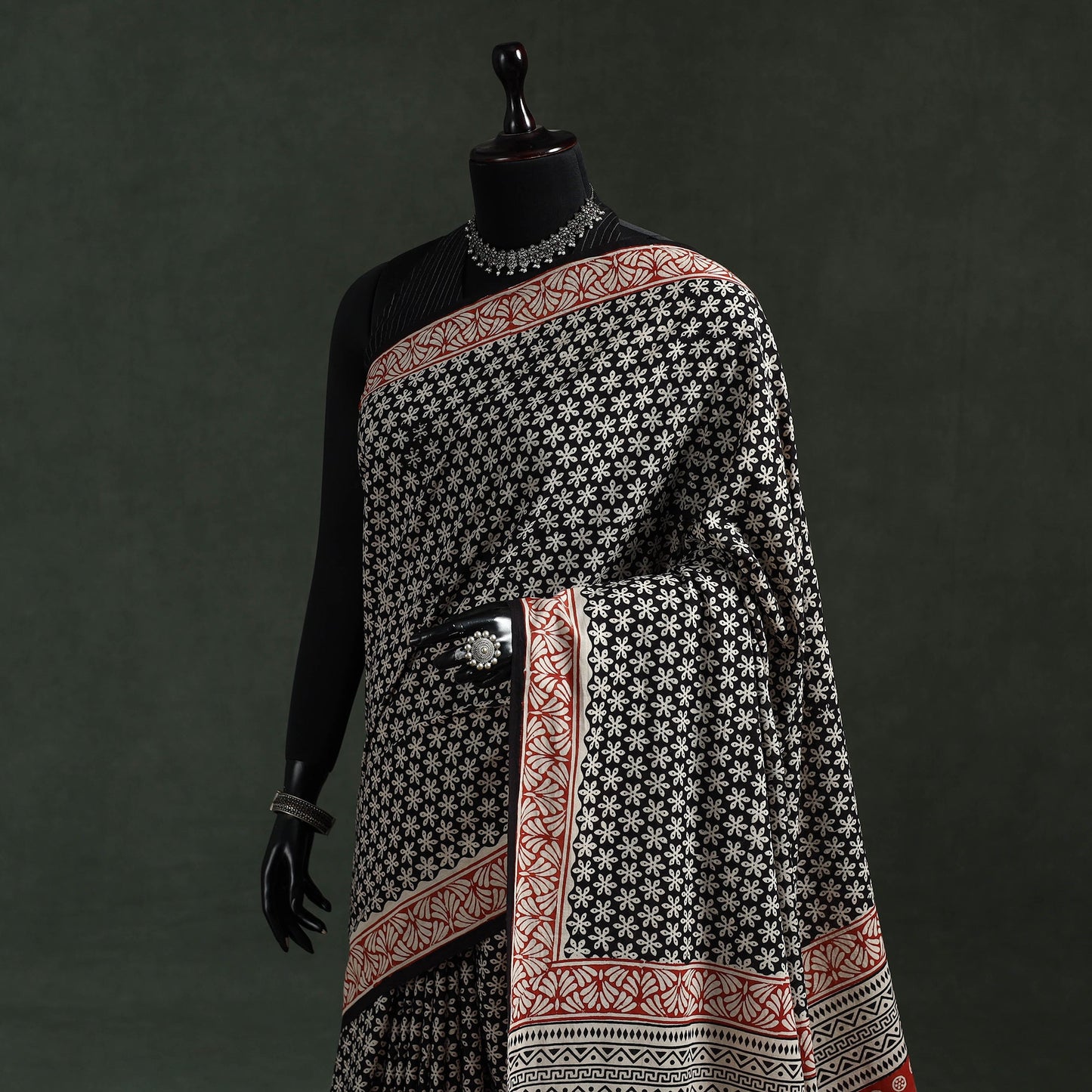 Pure mul cotton natural dyed hand block dabu bagru print
