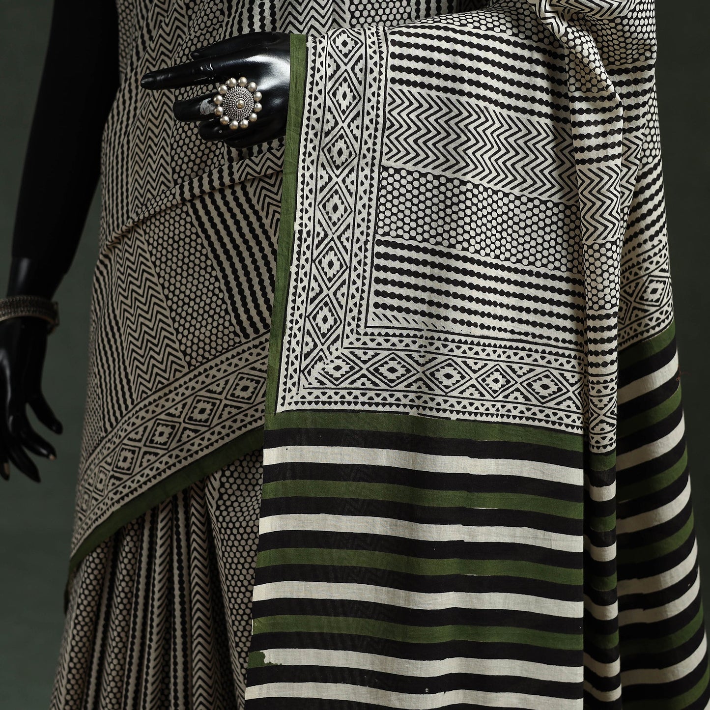 Pure mul cotton natural dyed hand block dabu bagru print