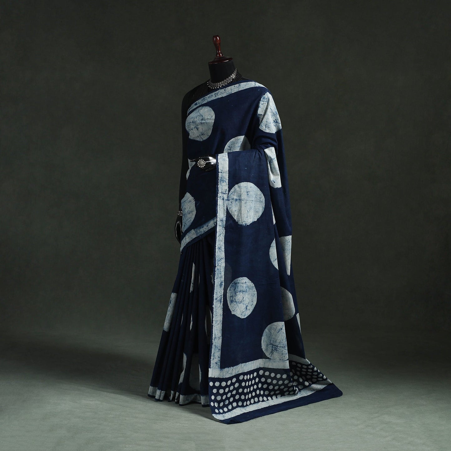 Pure mul cotton natural dyed hand block indigo bagru print