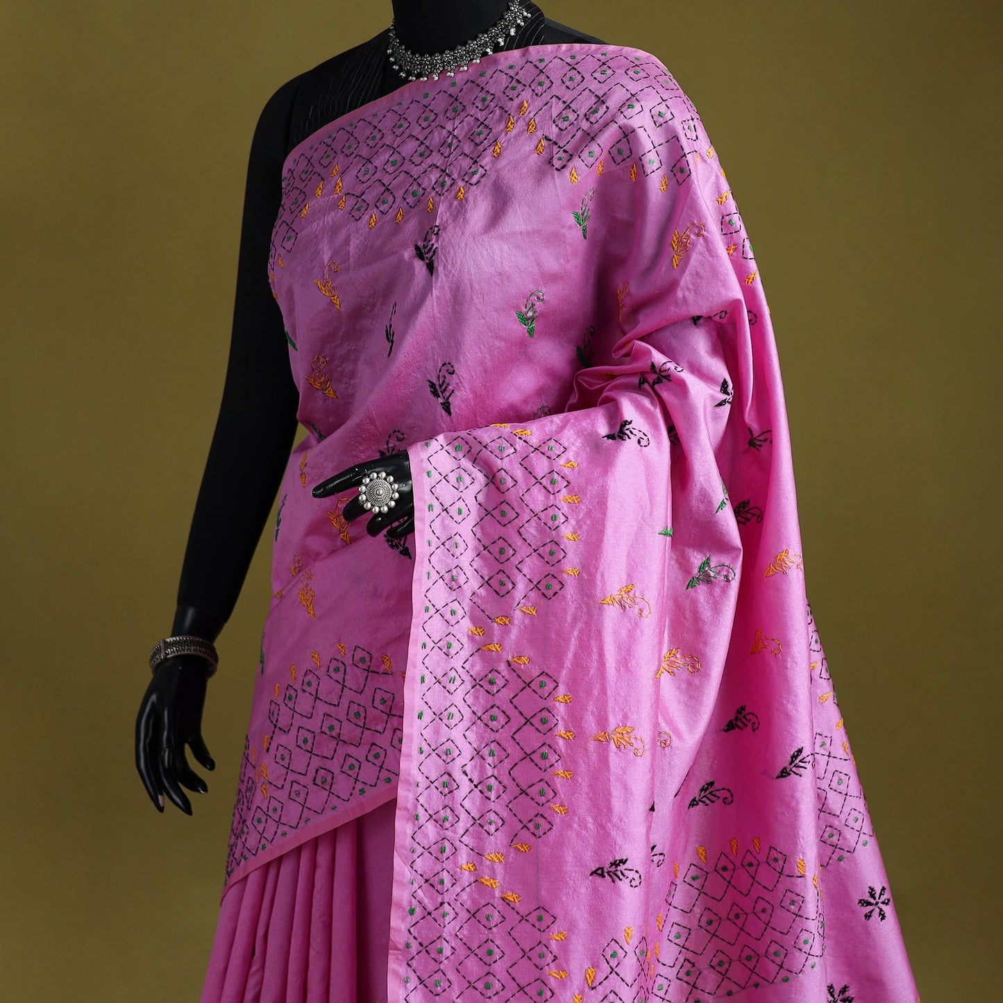 Bengal hand embroidered silk nakshi kantha saree 28