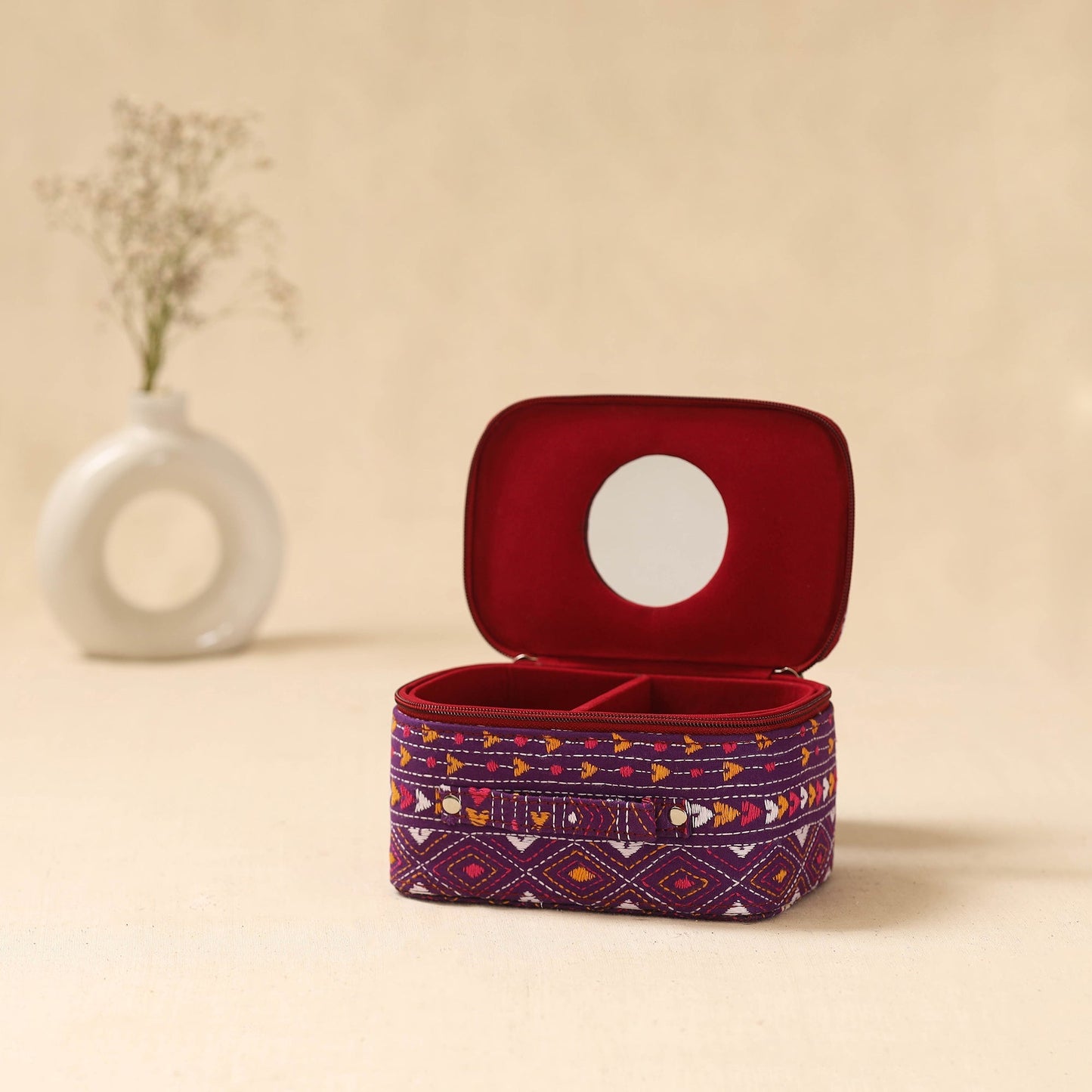 Bengal kantha work handcrafted jewellery box with mirror 07