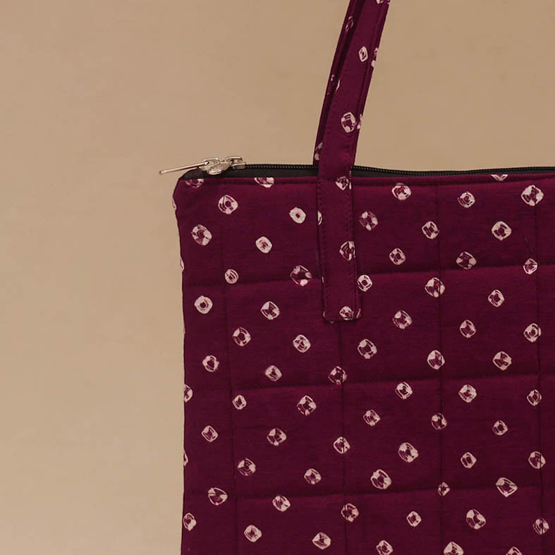 Handcrafted quilted handbag 02