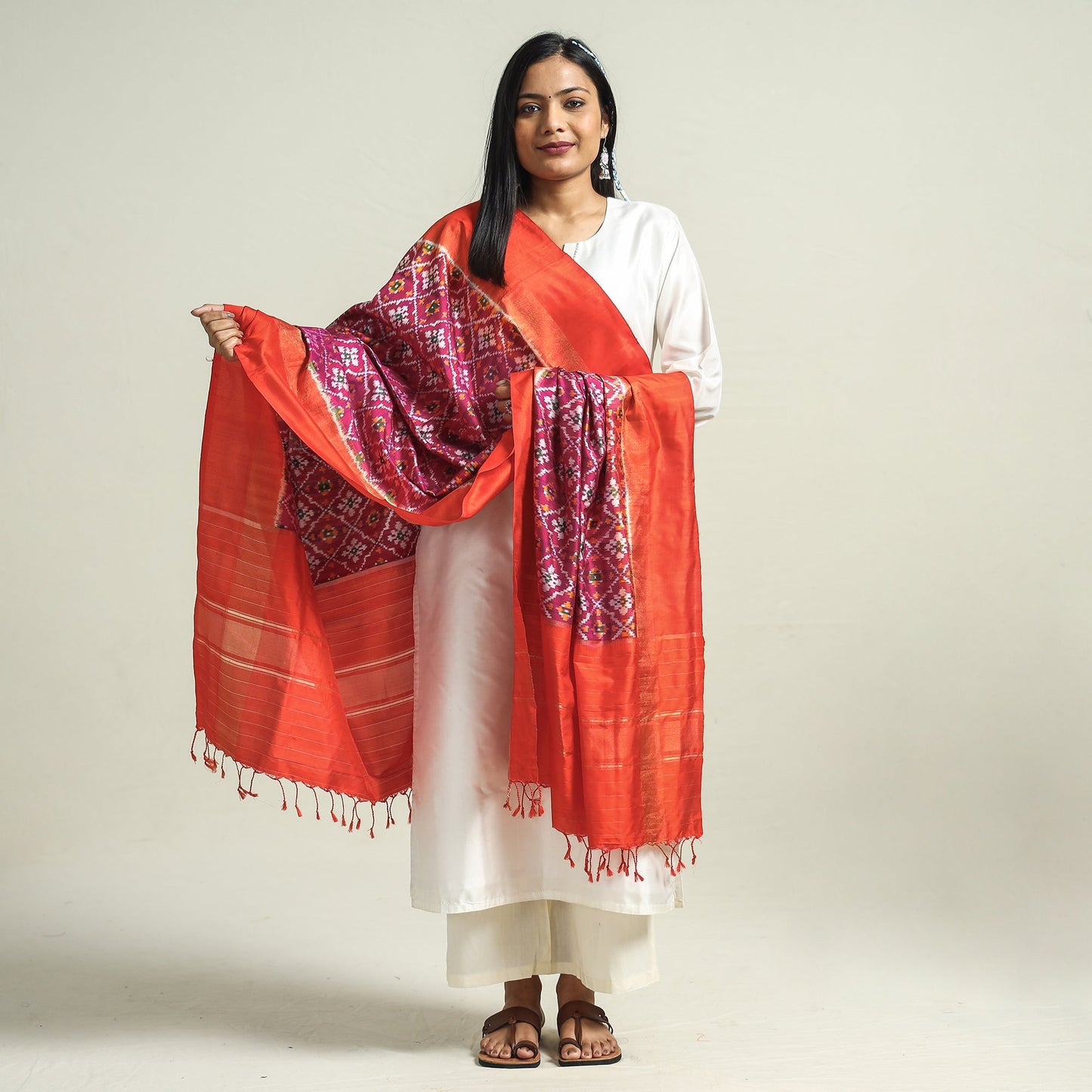 Purple - Handwoven Pochampally Ikat Pure Mulberry Silk Dupatta with Tassels