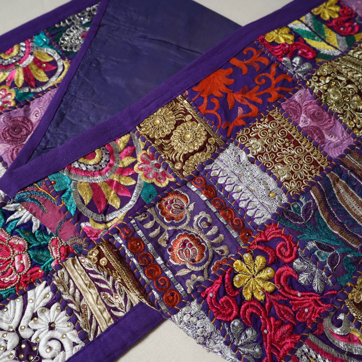 Khambadiya patchwork table runner (71 x 16 in) 04