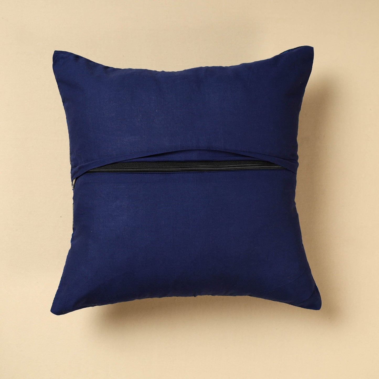 khun cushion cover