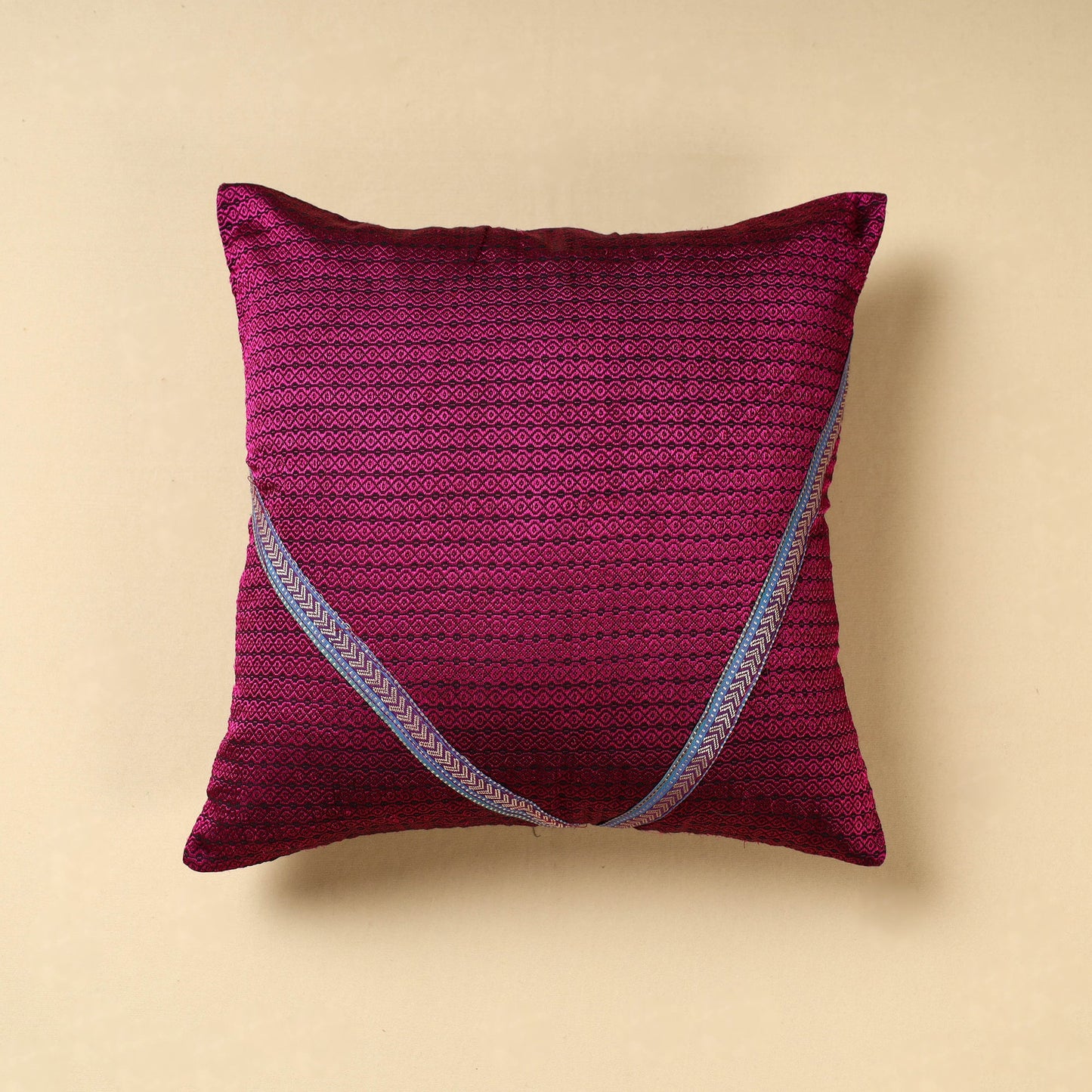 khun cushion cover