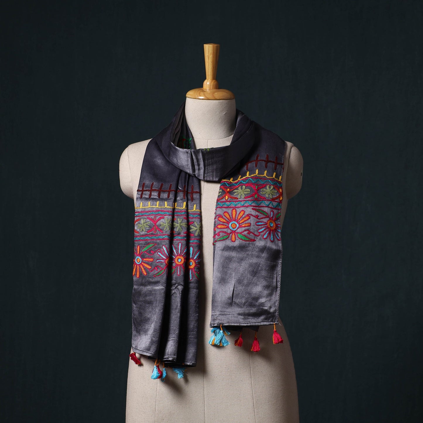 Kutch aari hand embroidery mashru silk stole 57