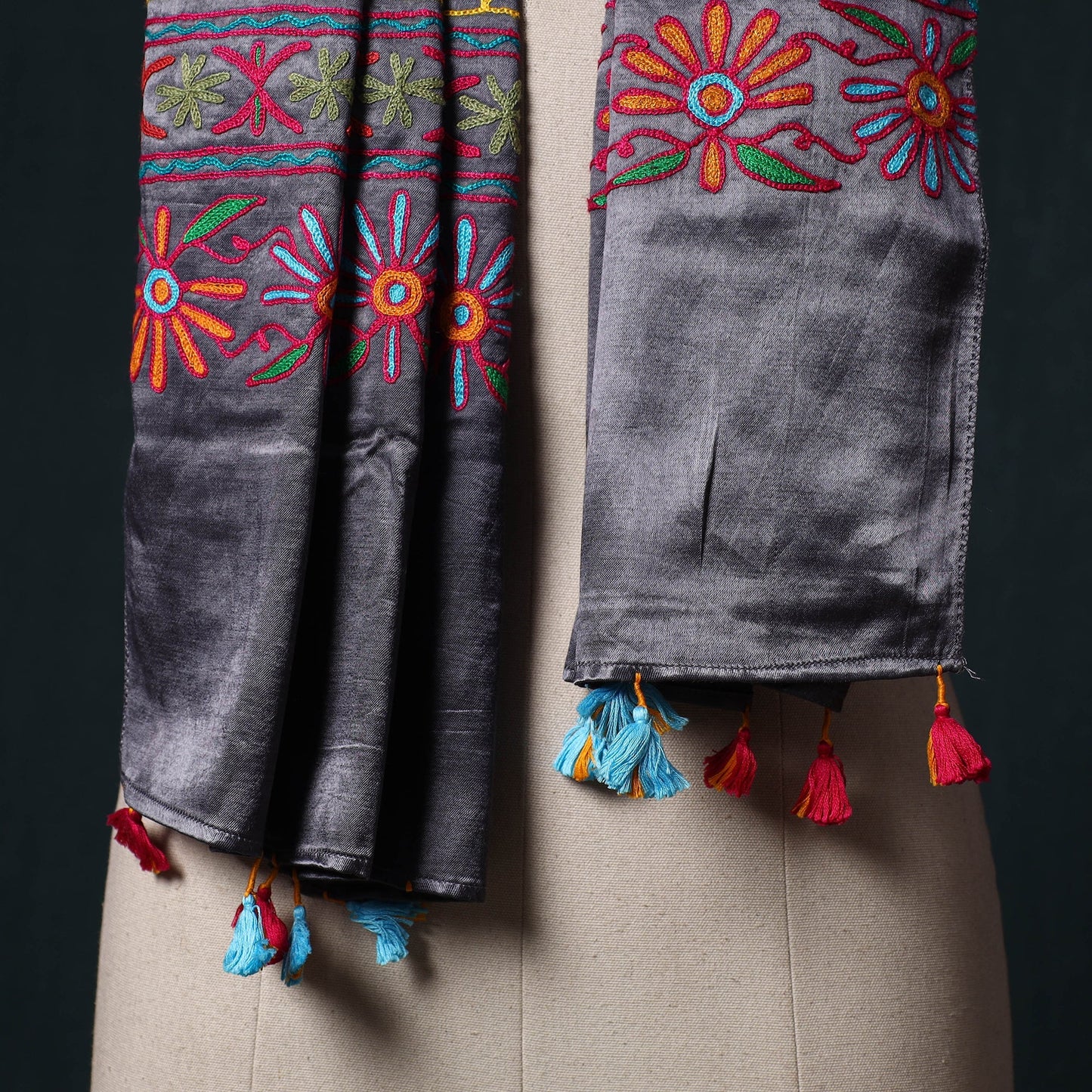 Kutch aari hand embroidery mashru silk stole 57