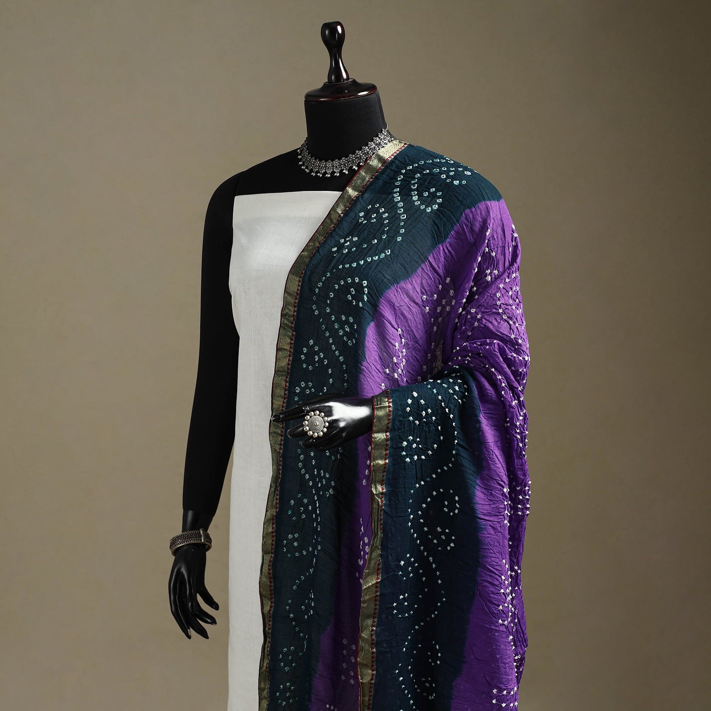 Kutch tie-dye cotton bandhani dupatta with border 40