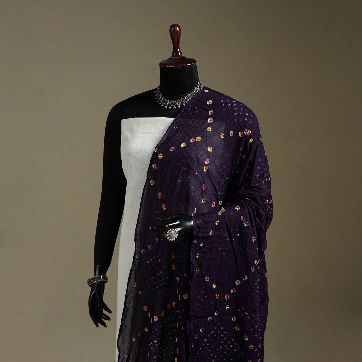 Kutch tie-dye mul cotton bandhani dupatta 13 - handcrafted